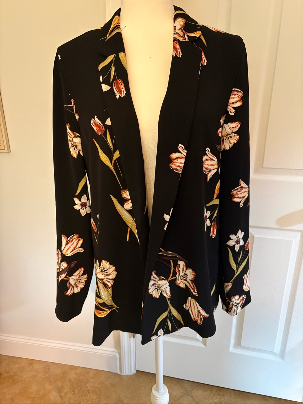 Black Floral Open-Front Women's Blazer Jacket
